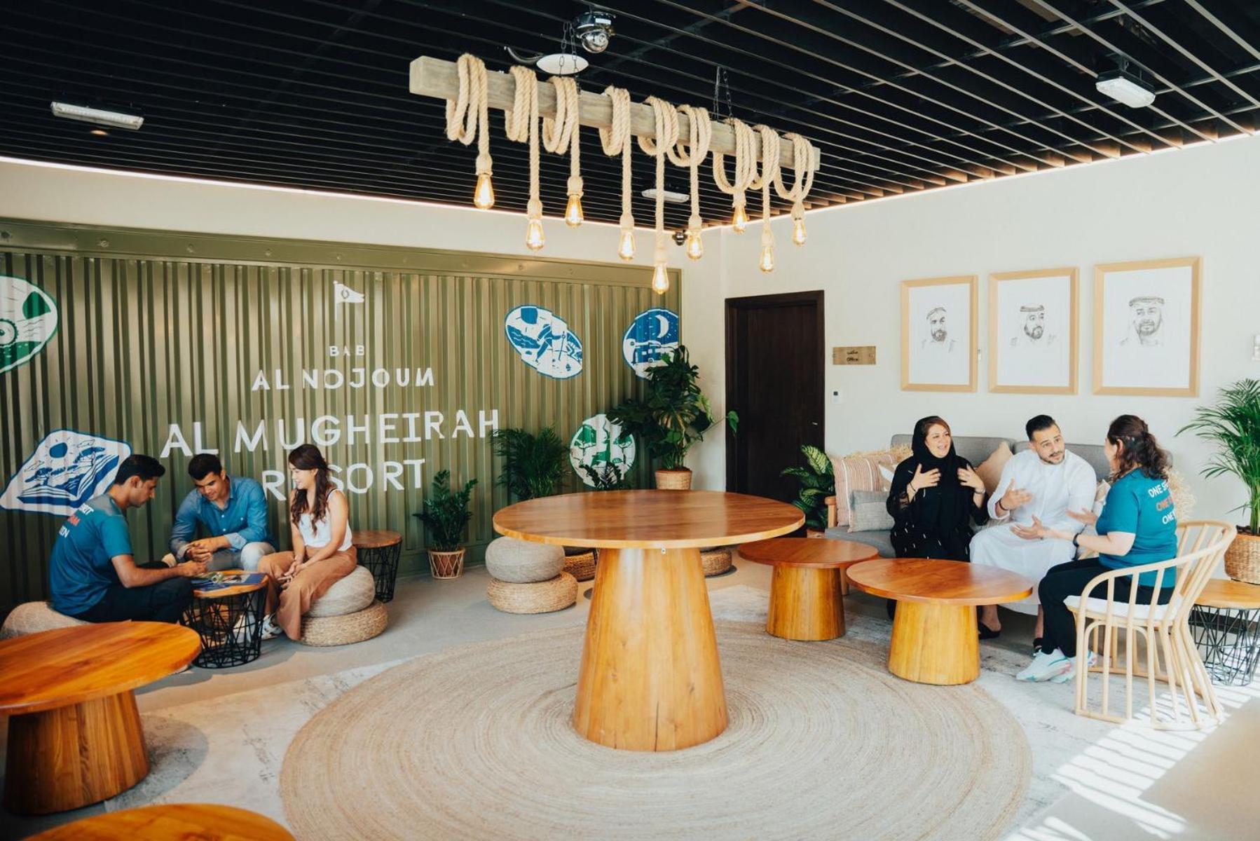 Hotel Bab Al Nojoum Al Mugheirah Al Marfaʼ Exterior foto